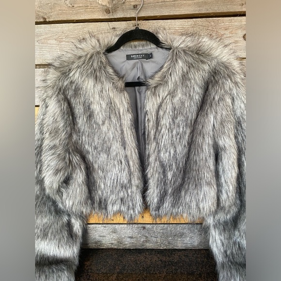 SHEINSXY NWOT beautiful, long sleeve bolero jacket, size XS - Picture 2 of 7